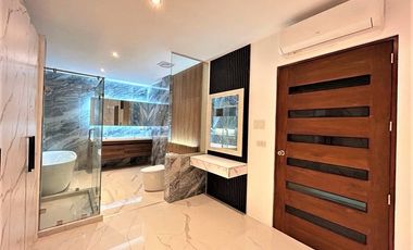 House For Sale with Roof Deck and Swimming Pool in Vista Grande, Talisay, Cebu