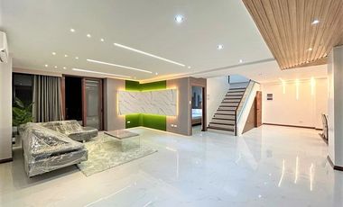 House For Sale with Roof Deck and Swimming Pool in Vista Grande, Talisay, Cebu