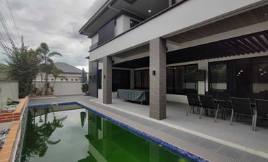 Modern and Solar Powered Semi Furnished Home near Clark!