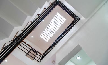 Overlooking 5 Bedrooms Single Detached House for sale near CCLEX Cebu City