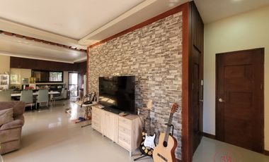 4 BR MODERN FAMILY HOUSE AND LOT WITH SHADED GARAGE