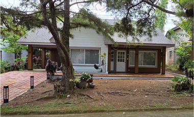 House & Lot In Royal Pines Tagaytay for RENT! 327 sqm for 60k per month