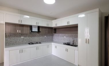 MODERN BUNGALOW WITH POOL NEAR KOREAN TOWN FOR LEASE