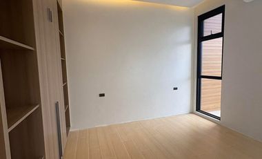BRAND NEW MODERN ELEGANT HOUSE FOR SALE
