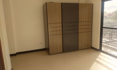 3 Storey, 6 Bedroom House For Lease near Clark in Angeles City, Pampanga