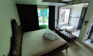 Staff House for Rent at Poblacion, Makati City, Metro Manila