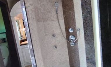 Staff House for Rent at Poblacion, Makati City, Metro Manila