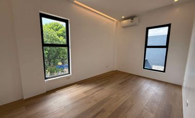 4Bedroom House for sale in Marikina City near UPtown Center