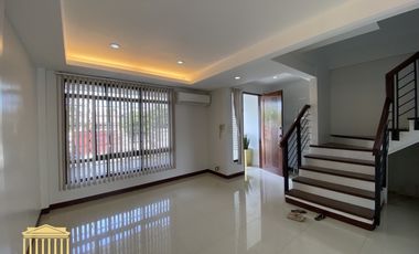Beautiful Spacious Townhouse w/ Balcony is For Sale at Central Park, Davao City.