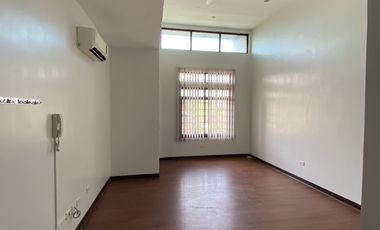 Beautiful Spacious Townhouse w/ Balcony is For Sale at Central Park, Davao City.
