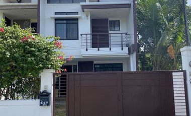 Beautiful Spacious Townhouse w/ Balcony is For Sale at Central Park, Davao City.