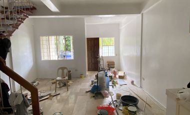 Artistic 5 Unit Townhouse w/ Balcony is For Sale at Doña Vicenta, Davao City.