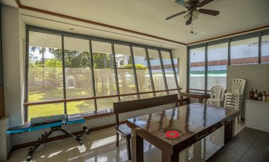 House and Lot For Sale in High-end Insular Village Subdivision