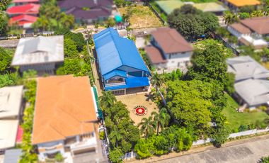 House and Lot For Sale in High-end Insular Village Subdivision