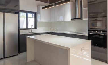 House for sale Pueblo Del Sol Tagaytay 4 Bedroom Brand new Tagaytay house sale