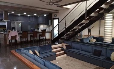 3 Storey House with roof deck and pool For Rent in Pulu Amsic, Angeles City