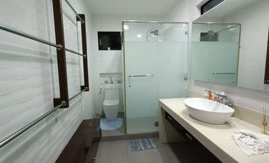3 Storey House with roof deck and pool For Rent in Pulu Amsic, Angeles City