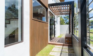 For Sale Pueblo Del Sol Tagaytay 4 Bedroom Brand new Tagaytay house for sale