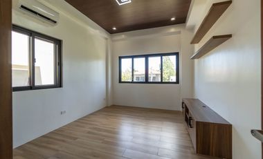 For Sale Pueblo Del Sol Tagaytay 4 Bedroom Brand new Tagaytay house for sale