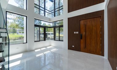 For Sale Pueblo Del Sol Tagaytay 4 Bedroom Brand new Tagaytay house for sale