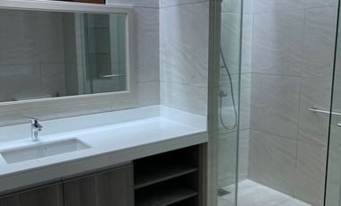 5 Bedroom House for Rent in Urdaneta Village, Makati City