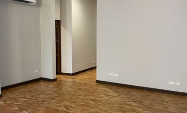 5 Bedroom House for Rent in Urdaneta Village, Makati City