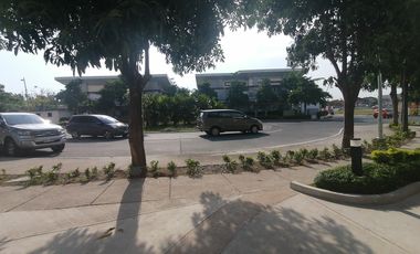 For rent Commercial unit near Marquee Mall Angeles City Pampanga