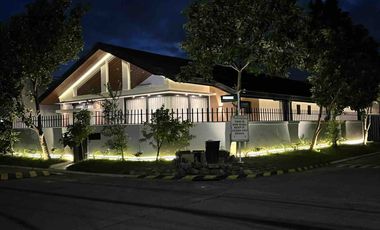 Elegant House For Sale in BF Homes Paranaque.