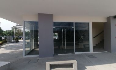 Commercial unit for Lease in front of Landers Angeles City Pampanga