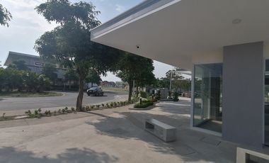 Commercial unit for Lease in front of Landers Angeles City Pampanga