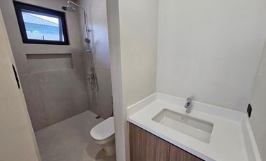 MODERN BUNGALOW HOUSE AND LOT IN AYALA ALABANG MUNTINLUPA