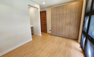 MODERN BUNGALOW HOUSE AND LOT IN AYALA ALABANG MUNTINLUPA