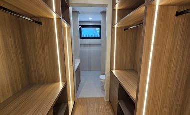 MODERN BUNGALOW HOUSE AND LOT IN AYALA ALABANG MUNTINLUPA