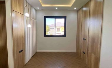 Modern 4 Bedroom Home
