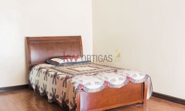 For Sale 3 Bedrooms House & Lot w/ Income in Soldiers Hills Village, Muntinlupa
