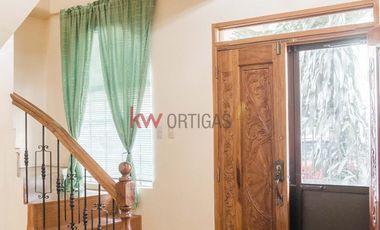 For Sale 3 Bedrooms House & Lot w/ Income in Soldiers Hills Village, Muntinlupa