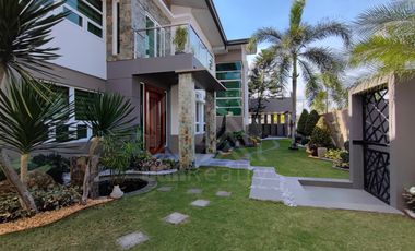 For Sale Spectacular Modish House and Lot in Angeles City Exclusive Subd