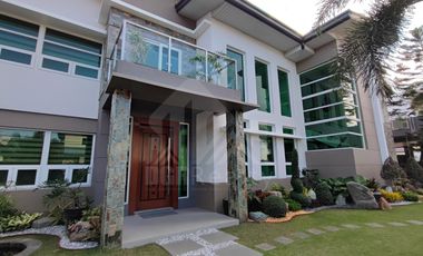 For Sale Spectacular Modish House and Lot in Angeles City Exclusive Subd