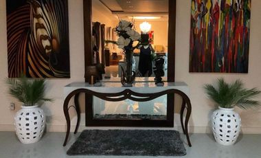 Elegant Palatial Modern Bungalow House w/ Pool in Korean Town, Angeles City