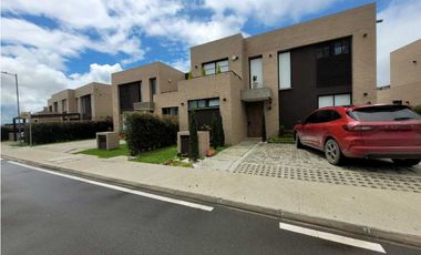 Vendo Casa Chia Samaria estrenar