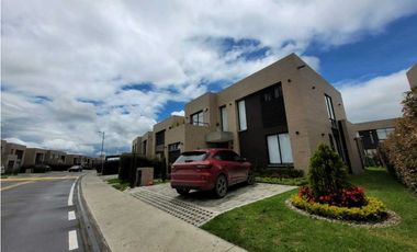 Vendo Casa Chia Samaria estrenar