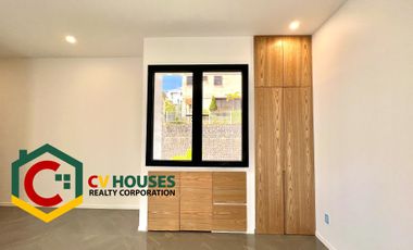 MODERN VILLA FOR SALE LOCATED AT SUN VALLEY CLARK, NEAR HILTON HOTEL