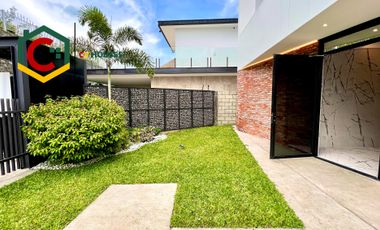 MODERN VILLA FOR SALE LOCATED AT SUN VALLEY CLARK, NEAR HILTON HOTEL