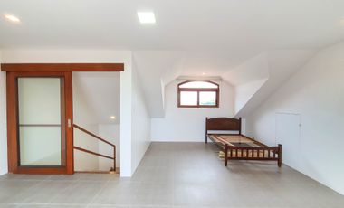4 bedroom Portofino South house for rent with pool Las Piñas house for rent