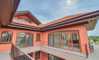 4 bedroom Portofino South house for rent with pool Las Piñas house for rent