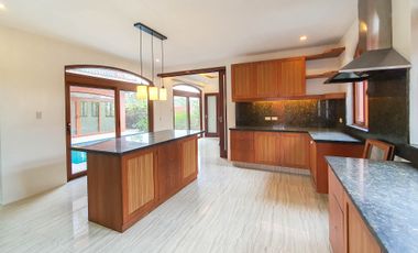 4 bedroom Portofino South house for rent with pool Las Piñas house for rent