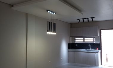 Duplex Townhouse  W/attic For Sale in Lower Antipolo near Marcos Highway rg