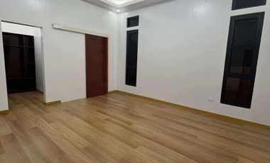 Bungalow House for Sale!
