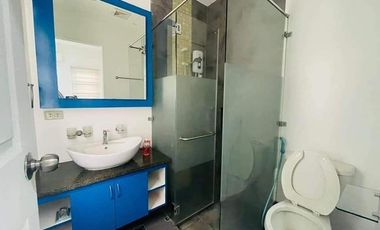 For Sale: Well-Maintained Modern House nr Clark and Korean Town Angeles