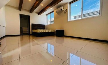 MODERN HOUSE FOR LEASE NEAR SM CLARK